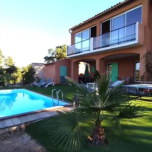 Superbe Bas De 80 M2 Piscine Privee Reservee Aux Vacanciers Avec Vue Magnifique 6 Couchages , La Londe-les-Maures France